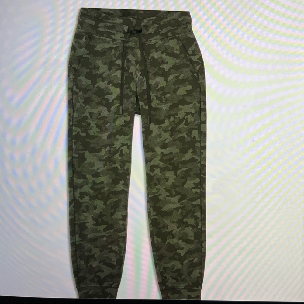 Lululemon Ready to high-rise jogger